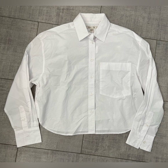 Banana Republic Tops - NWT Banana Republic Boxy Cropped Women’s Button Front White Shirt Medium $75